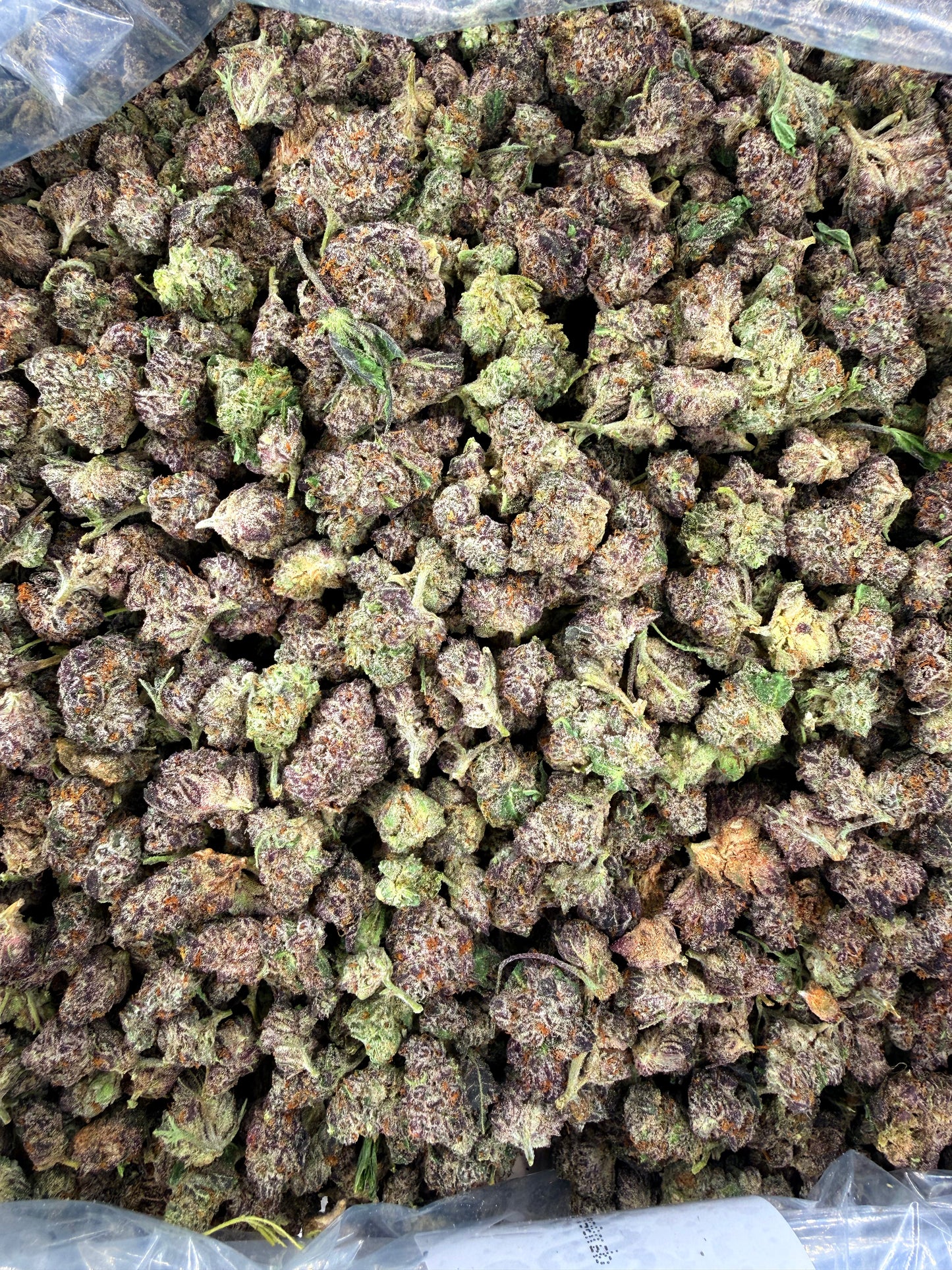 BLACK MAGIC SMALLS